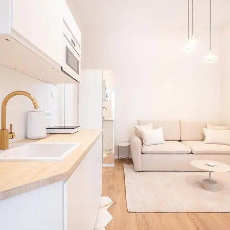A43 - Akacfa Street Heritage - Location By Bqa * 부다페스트