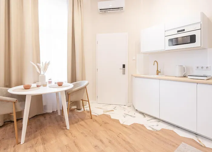 A43 - Akacfa Street Heritage - Location By Bqa Apartamento *
