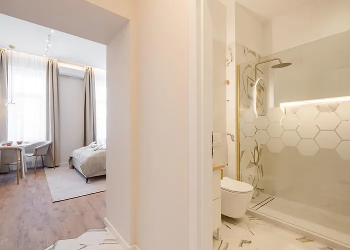 Apartmán A43 - Akacfa Street Heritage - Location By Bqa *